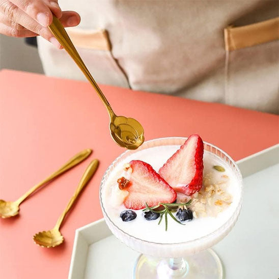 CuillÚre a cafe au design élégant pour le petit-déjeuner