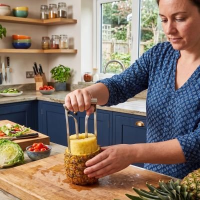 Coupe ananas cuisine pour fruit frais