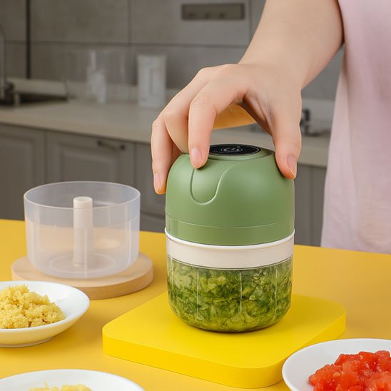 Hachoir electrique compact bol transparent