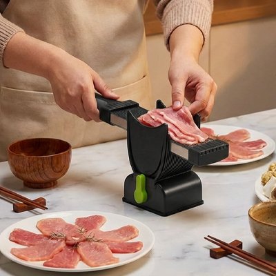 mandoline de cuisine manuelle préparation rapide viande