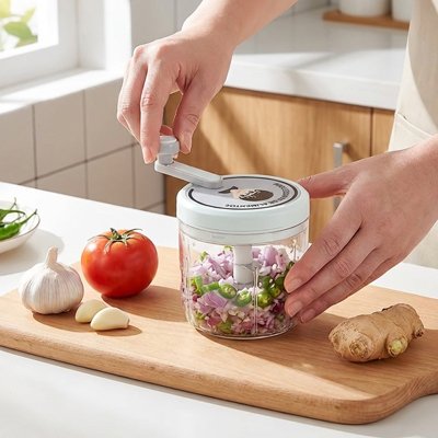 Mini hachoir blanc compact