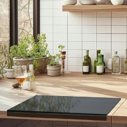 planche à découper noire