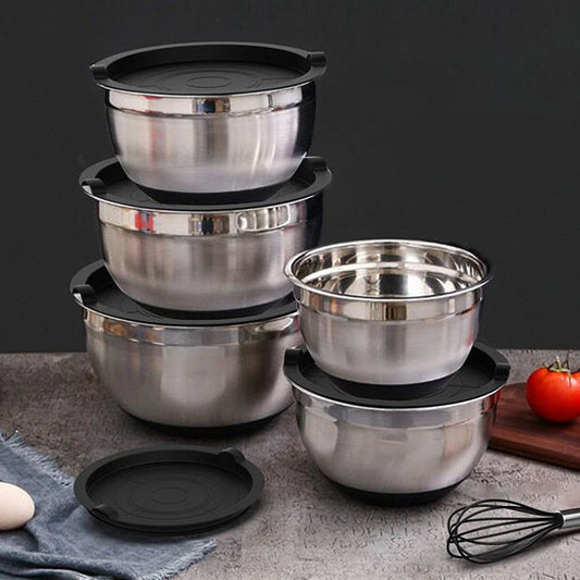 Saladier inox moderne au design élégant